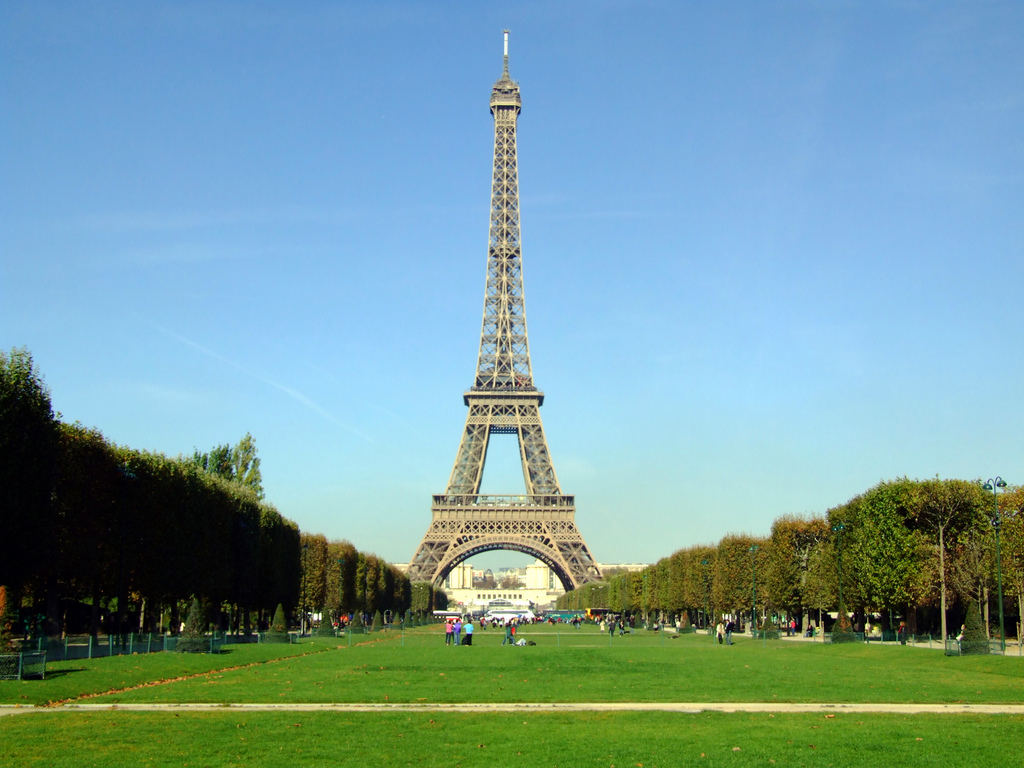 Full view of the Eiffel Tower from the Champ de Mar