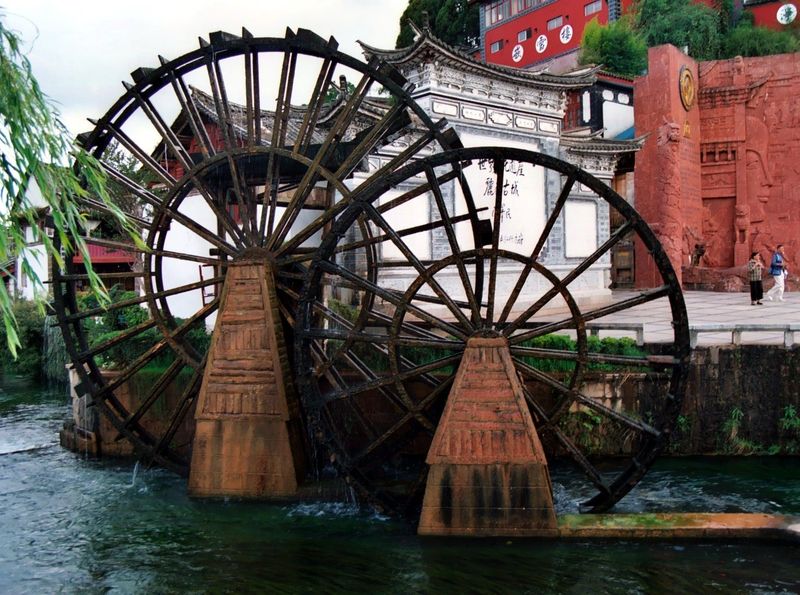 Water Wheels at the old town